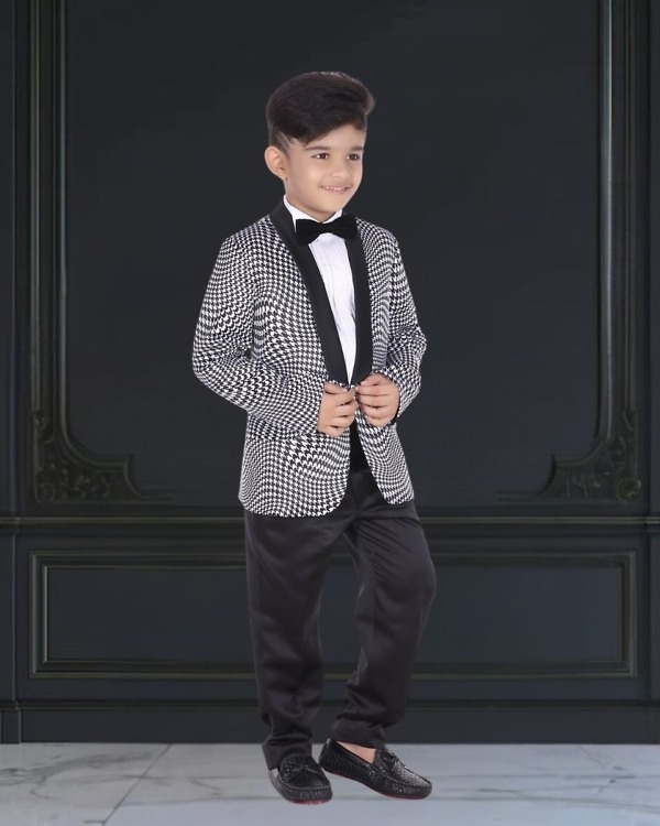 Boys tuxedos party wear suits, stylish and comfortable for gifting or festive occasions