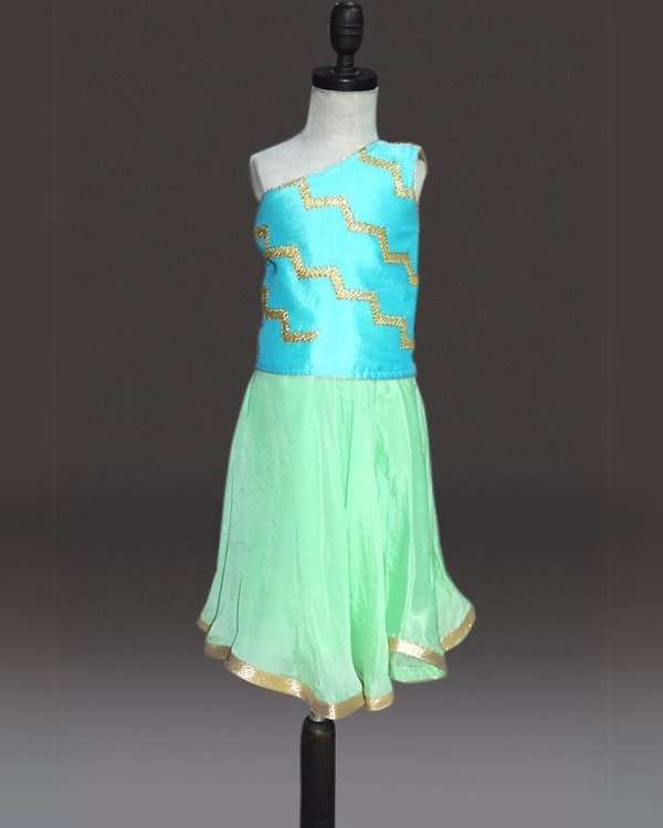 One-shoulder crop top with long skirt for kids, festive stylish wear
