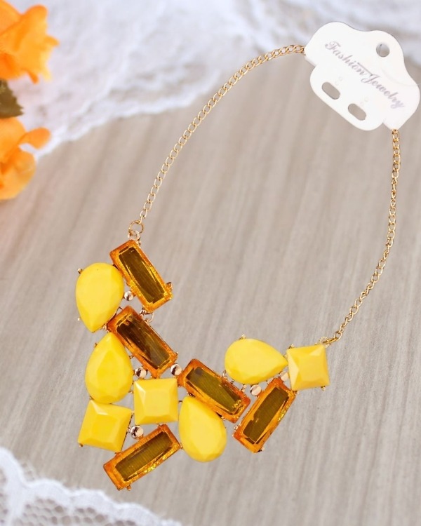 Bohemian White Beads Necklace Girls Jewellery Pink Blue India close up