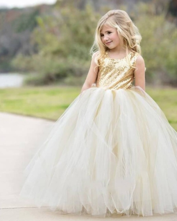 Fairy-tale party wear dress for baby girls, cute birthday outfit
