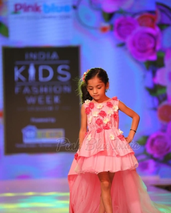Stylish pink long tail baby girl gown for birthday party elegant outfit