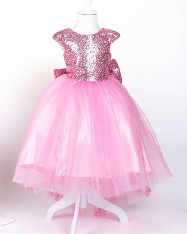Fairy tale princess gown for girls elegant stylish special occasion wear