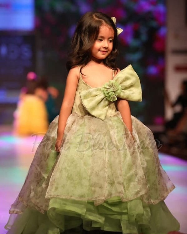 Cute organza party wear gown for kids birthday celebration princess outfit