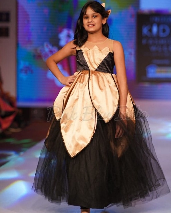 Kids girl black garden theme dress for birthday party stylish festive wear