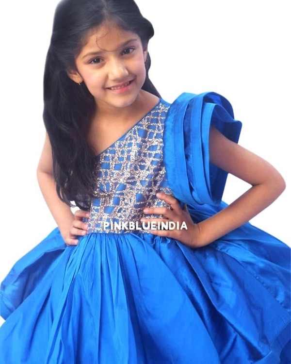 Stylish blue party frock for girls, elegant birthday celebration outfit