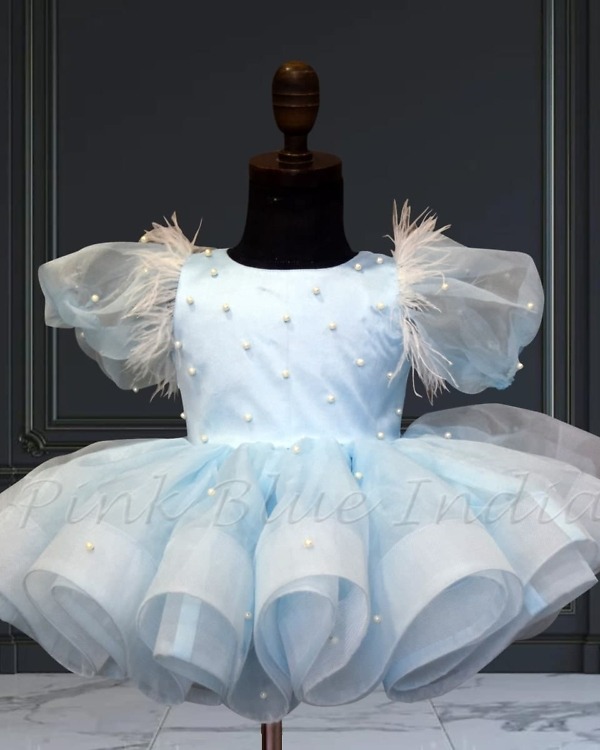 Girls blue princess gown for birthday, elegant celebration outfit