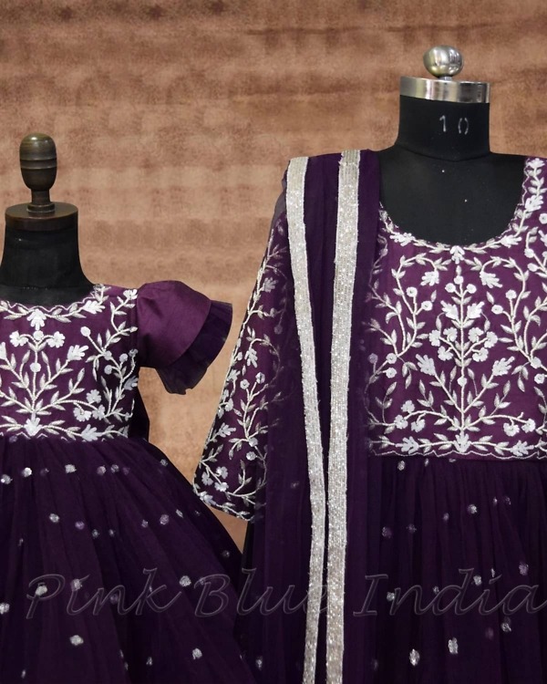Mom and daughter matching dresses in purple, elegant celebration wear