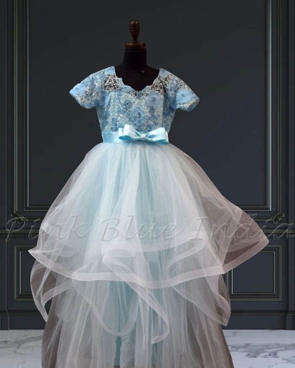 Frozen theme party gown for baby girls, birthday, sparkling & stylish