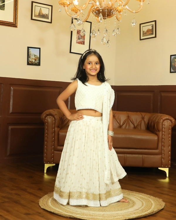 Girls White Georgette Lehenga Set Wedding Outfit Pink Blue India model wearing